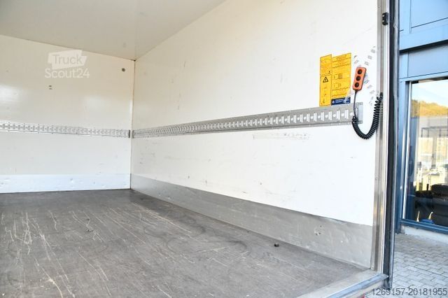 Dostavno vozilo s kesonom IVECO Daily Einzelkabine Koffer 35S160 Ladebordwand