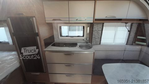 Husvagn Knaus Sport 500UF 1800kgPlusPaket 177 L Kühlschrank