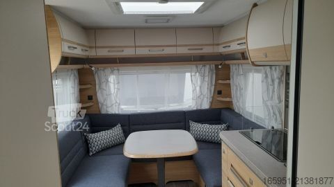 Bivalnik Fendt Bianco Selection 465 SFB Mod.251800kgTV Halter