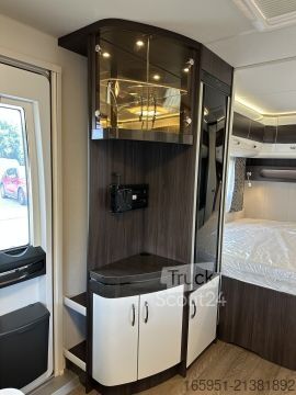 Wohnwagen Hobby Prestige 560 WFU Auflastung 2000 kg