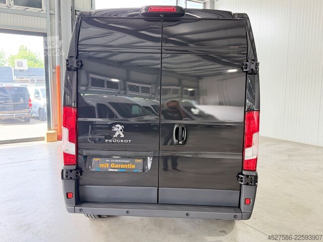 شاحنة بانل PEUGEOT Boxer 333 L1H2 KURZ*KLIMA*R.CAM*TEMPOMAT*St.HEIZ