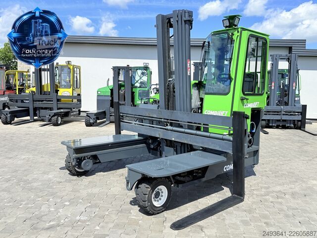 чотири-напрямний навантажувач Combilift C4500 GAS TRIPLEX 5952 WIDE POSITIONER