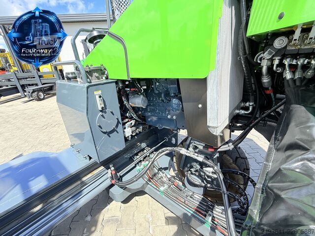 чотири-напрямний навантажувач Combilift C4500 GAS TRIPLEX 5952 WIDE POSITIONER