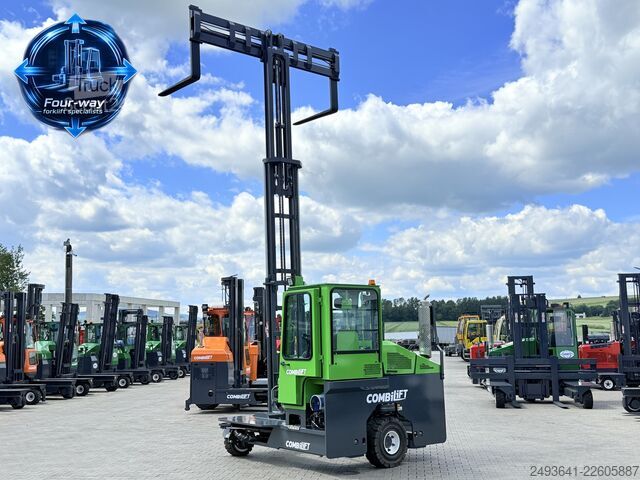 чотири-напрямний навантажувач Combilift C4500 GAS TRIPLEX 5952 WIDE POSITIONER