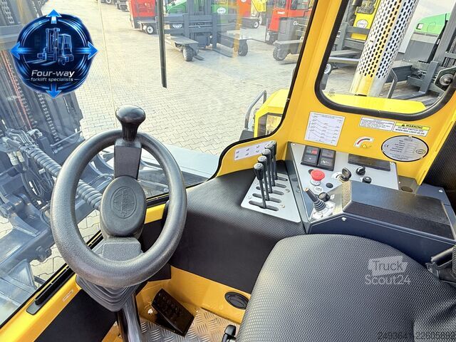 četvorosmerni viljuškar Combilift C4000 DIESEL TRIPLEX 6000 FORK POSITIONE