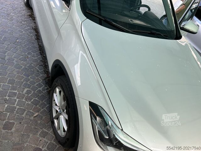 Van BMW X1