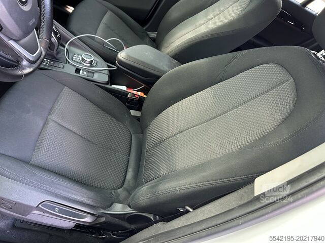 Van BMW X1