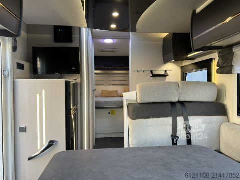 Autorulotă semi-integrată Chausson Teilintegrierte 758 Ford Premium