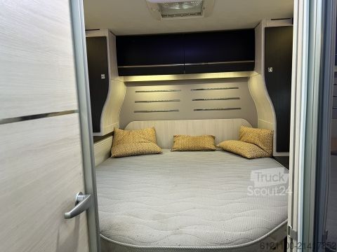 Autorulotă semi-integrată Chausson Teilintegrierte 758 Ford Premium
