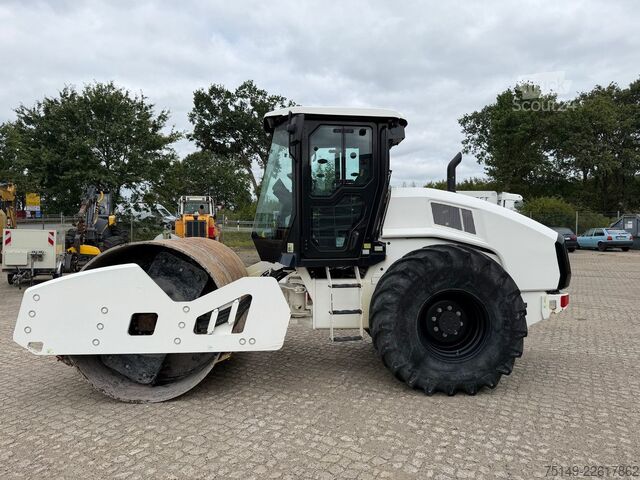 مدحلة أسطوانة واحدة CATERPILLAR CS12GC, Walzenzug, Klima, Vibration, 740Std.