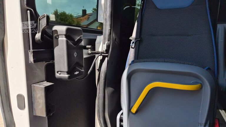 Minibus Opel Movano Lord light Lagerfahrzeug Stock 18 SS