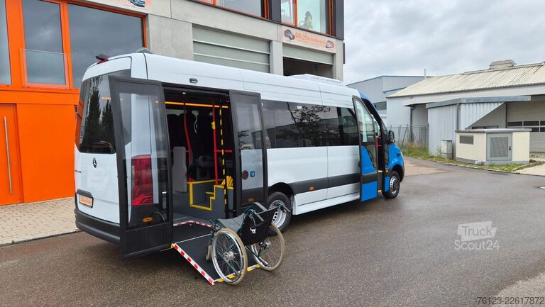 Minibus MERCEDES-BENZ Sprinter 517 Heckniederflur Vorlauffahrzeug