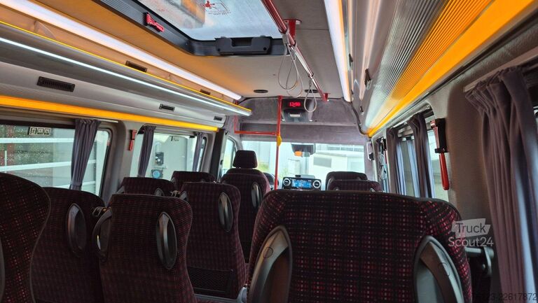 Minibus MERCEDES-BENZ Sprinter 517 Heckniederflur Vorlauffahrzeug