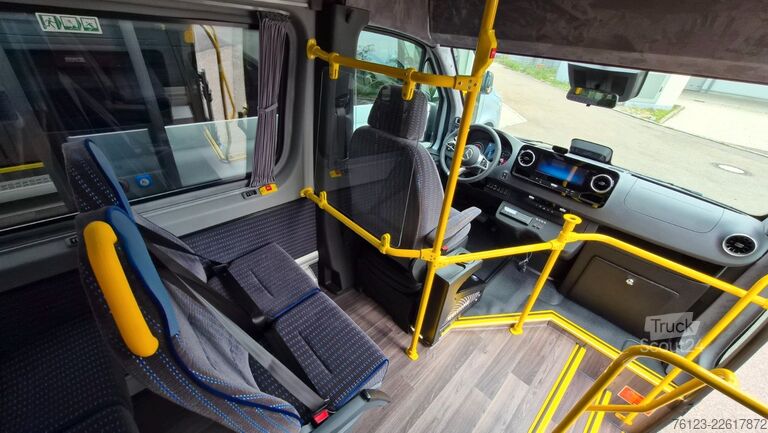 Minibus MERCEDES-BENZ Sprinter 517 Heckniederflur Vorlauffahrzeug