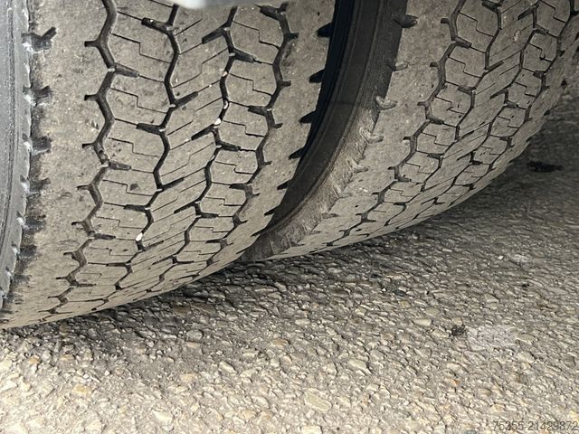 Dostavno vozilo s kesonom MERCEDES-BENZ Atego 821 Euro6 Klima Tempomat 6,1m Koffer + LBW