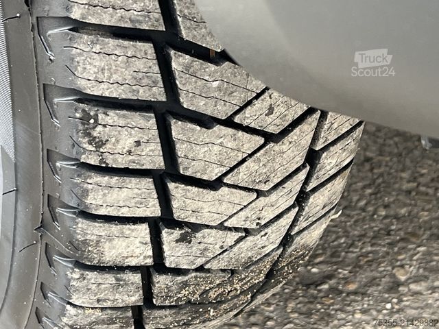 Højt tag varevogn MERCEDES-BENZ Sprinter 516 CDI UltraMaxi XXL Klima Tempo. AHK