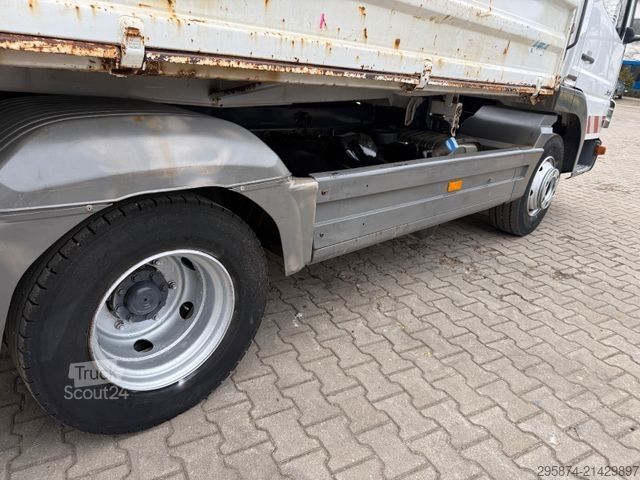 Billenőplatós furgon MERCEDES-BENZ 818 Atego 3-Seiten-Kipper AHK