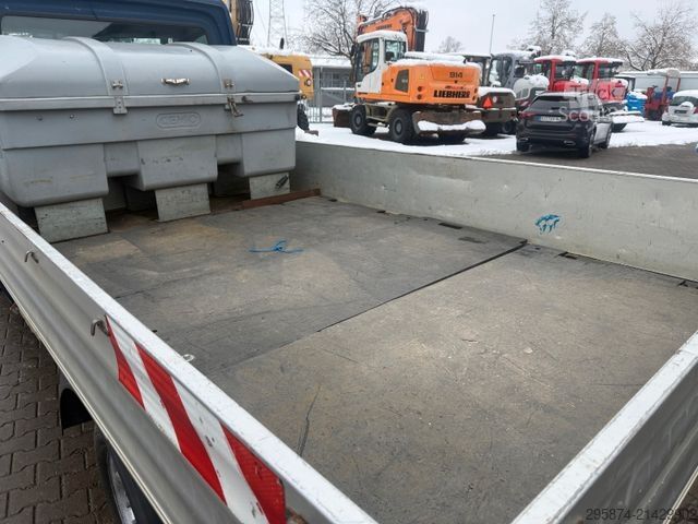 Pick-up furgon MERCEDES-BENZ 310 Sprinter Pritsche