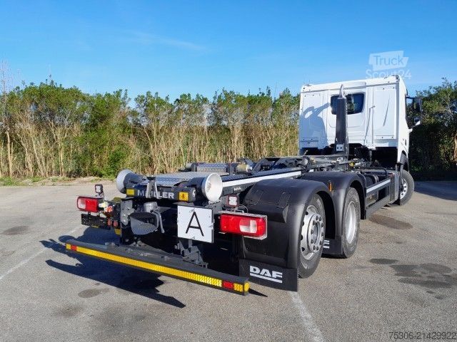 Tovornjak s kavljem za kontejnerje DAF FAN XF 480 Meiller Abrollkipper