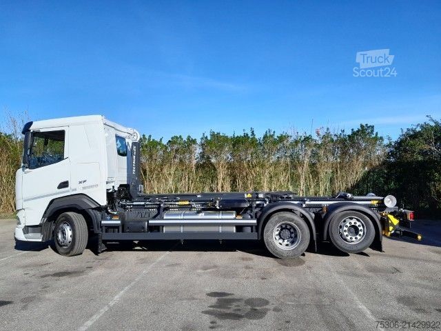 Tovornjak s kavljem za kontejnerje DAF FAN XF 480 Meiller Abrollkipper