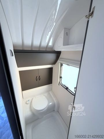 Lakókocsi HOBBY Excellent Edition 650 KMFe Ausgestellt! 2.200 kg