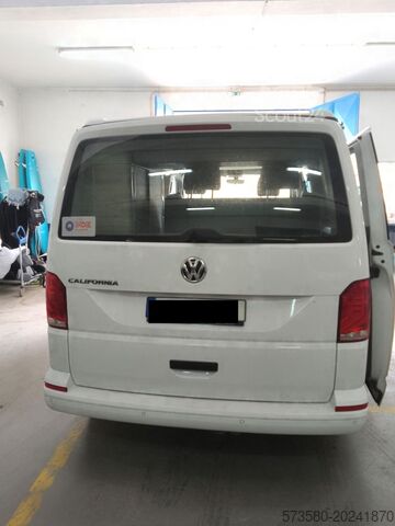 Furgons Volkswagen California Camper | 2 Betten 4 Schlafplätze | Küchenzeile + Dachbett