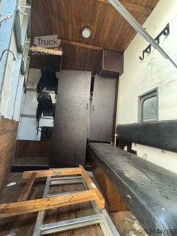 Transporteur de chevaux / Paarden DAF LF 45