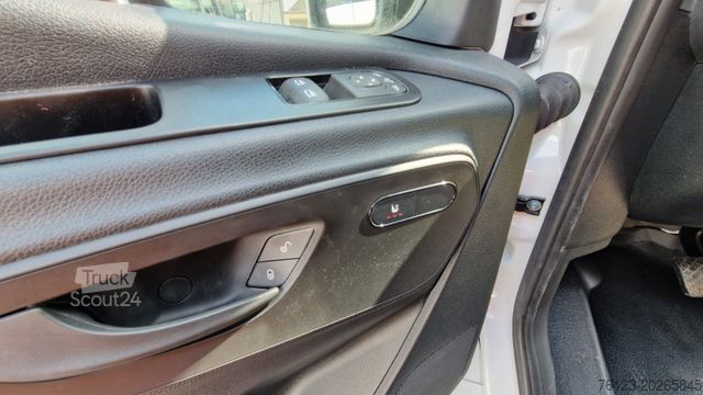 Minibus MERCEDES-BENZ 517 Sprinter GSR Automatik 22 SS Stock