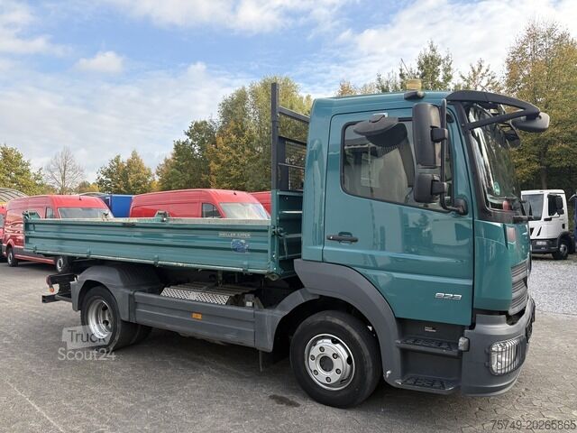 Sonderausbau-Transporter mercedes-benz Atego 823 3-Seiten Kipper Meiller 2 x AHK