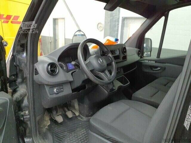 Skåpbil Mercedes-Benz Sprinter 211 CDI