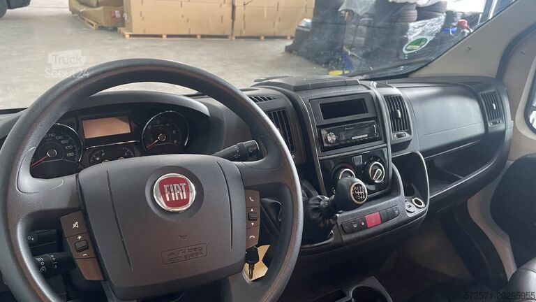 Teilintegriertes Wohnmobil Fiat Ducato Carasuite 650 MF Teilintegriert | Voll ausgestattet