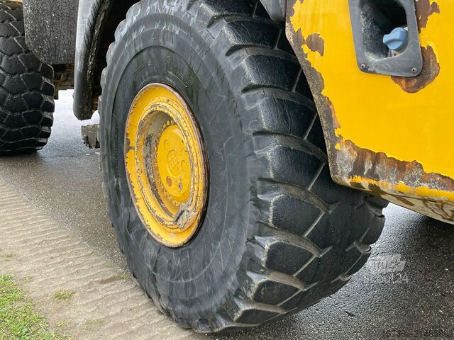 Muldenfahrzeug Bell B45E