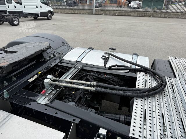 τυπική μονάδα τράκτορα MAN TGX 18.510