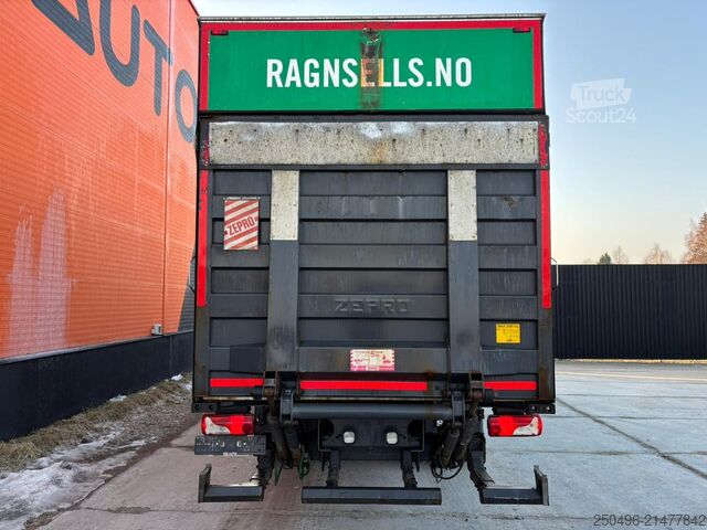 Corps de la boîte Scania P 320 4x2 BOX L=7515 mm