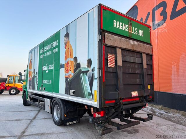 Corps de la boîte Scania P 320 4x2 BOX L=7515 mm