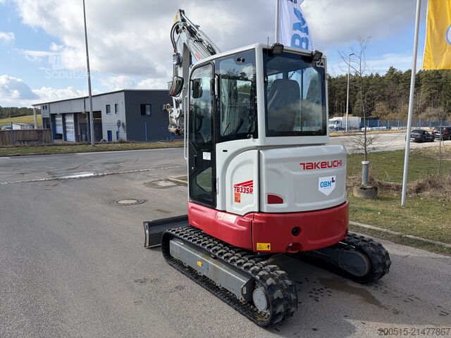 Mini-pelle Takeuchi TB 335 R