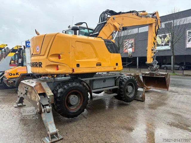 Pelle sur roues Liebherr A918 Compact