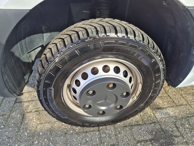 Ponjava Mercedes-Benz Sprinter 519 CDI 3.0 V6/ Plane Pritsche/ Ladefl...