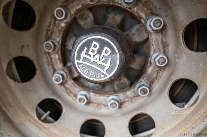 Кран ROYEN CRANE/KRAAN HMF 2820 K6