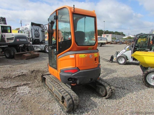 Mini-pelle KUBOTA U 27-4 Minibagger 21.000 EUR