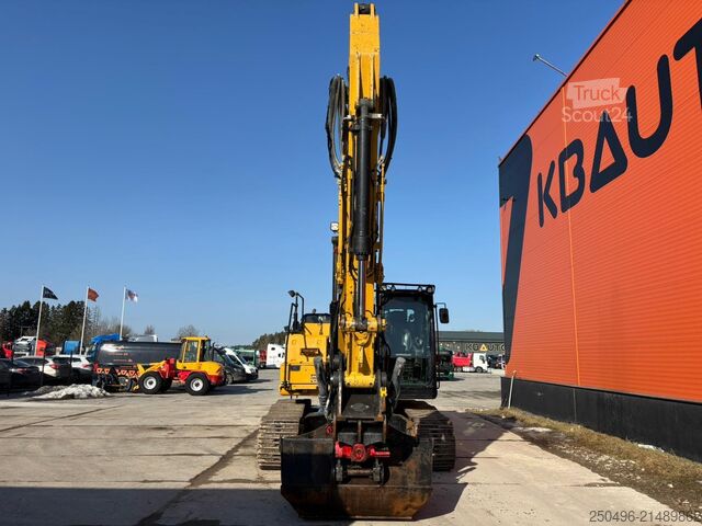 Crawler excavator Caterpillar 320 FL 2 BUCKETS / 3D / TILTROTATOR / AC / CENT...
