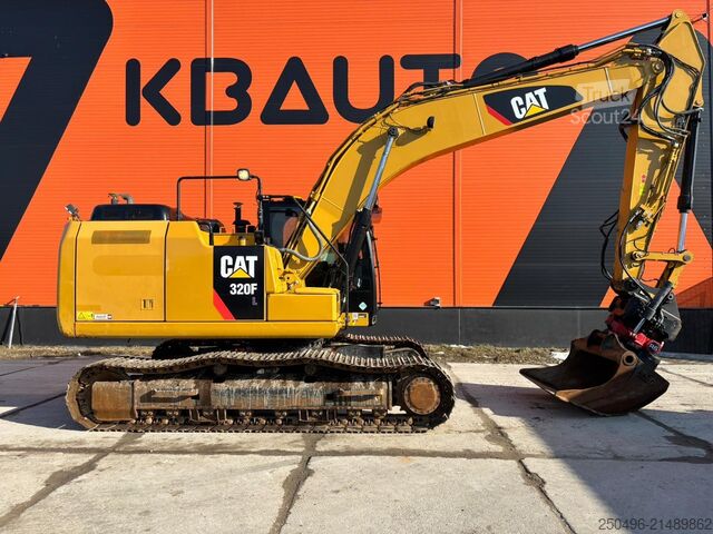 Crawler excavator Caterpillar 320 FL 2 BUCKETS / 3D / TILTROTATOR / AC / CENT...