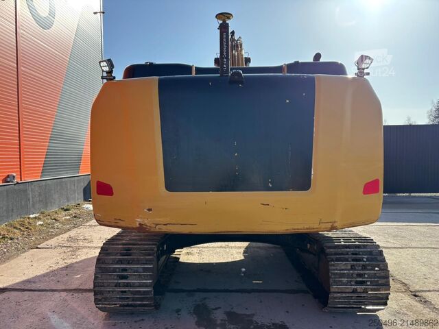 Crawler excavator Caterpillar 320 FL 2 BUCKETS / 3D / TILTROTATOR / AC / CENT...