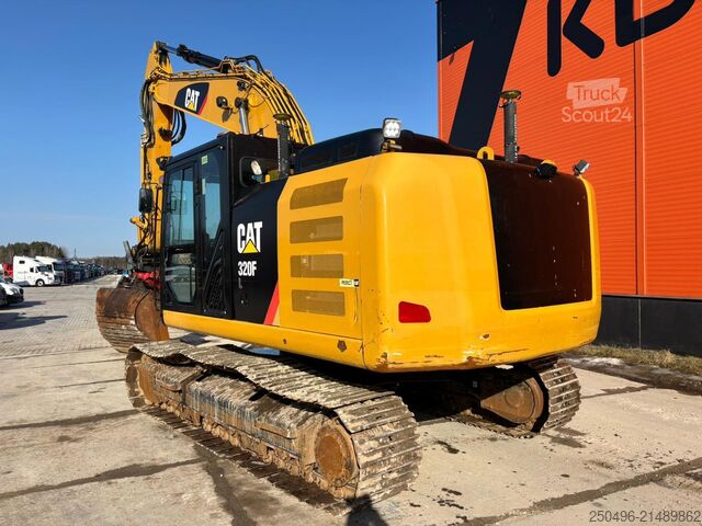 Crawler excavator Caterpillar 320 FL 2 BUCKETS / 3D / TILTROTATOR / AC / CENT...