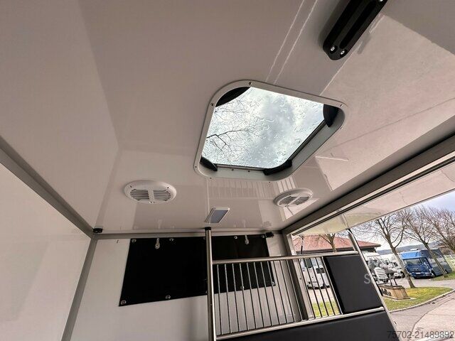 Van Renault Master Haras 1-2 Pferde