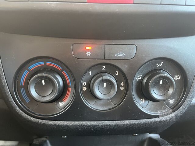 Комби с висок покрив Fiat Doblò Cargo 1.6 MultiJet SX 1e Eigenaar Airco C...