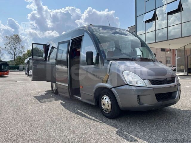 حافلة بين المدن IVECO Daily