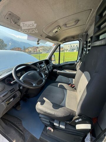 Fourgon Iveco daily