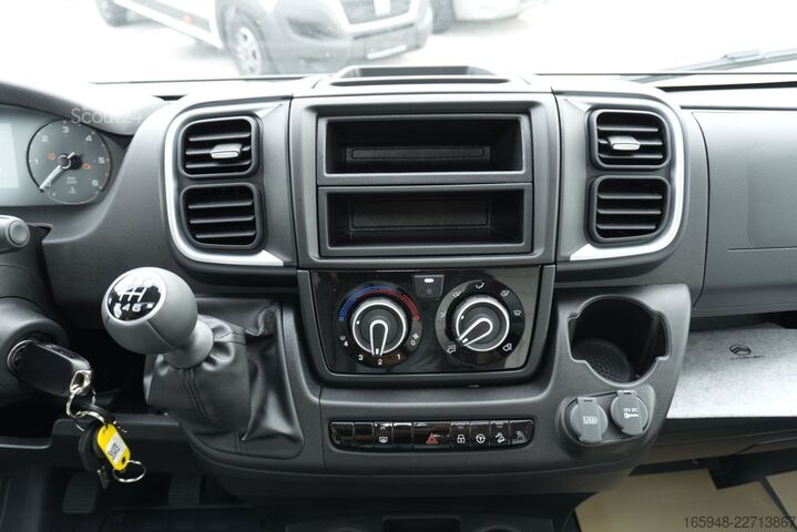 Полуинтегрированный автодом SUNLIGHT T 68 FIAT ADVENTURE ED.