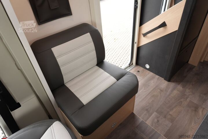 Полуинтегрированный автодом SUNLIGHT T 68 FIAT ADVENTURE ED.
